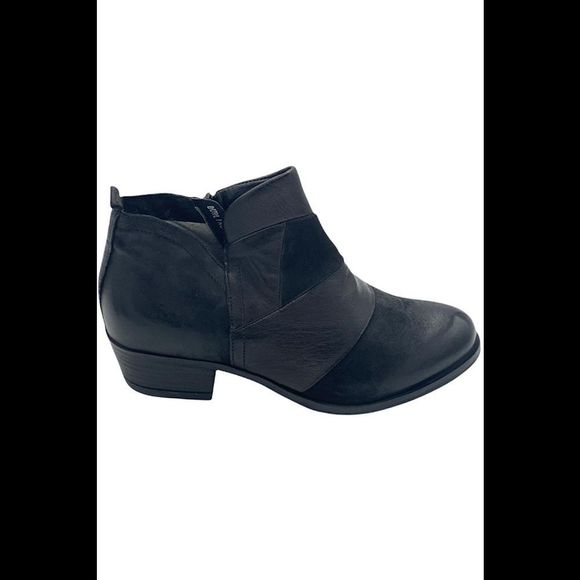 Miz Mooz Leather Cut-Out Ankle Boots Burlington Black - Wide - Picture 1 of 5